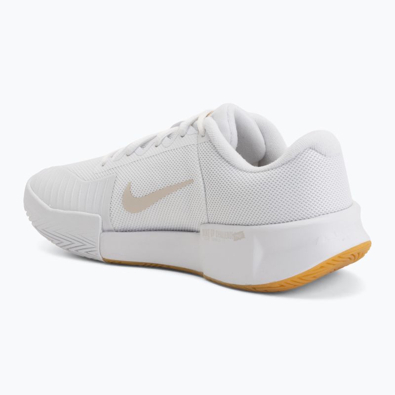 Buty do tenisa damskie Nike GP Challenge Pro white/summit white/linen/light orewood brown 3