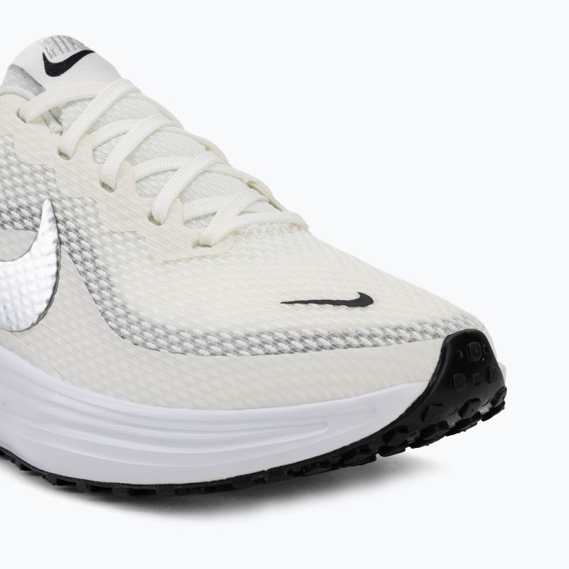 Buty do biegania damskie Nike Revolution 8 sail/white/black/metallic silver 7