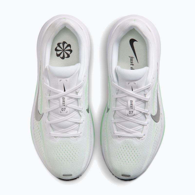 Buty do biegania damskie Nike Quest 7 white/illusion green/metallic silver 5
