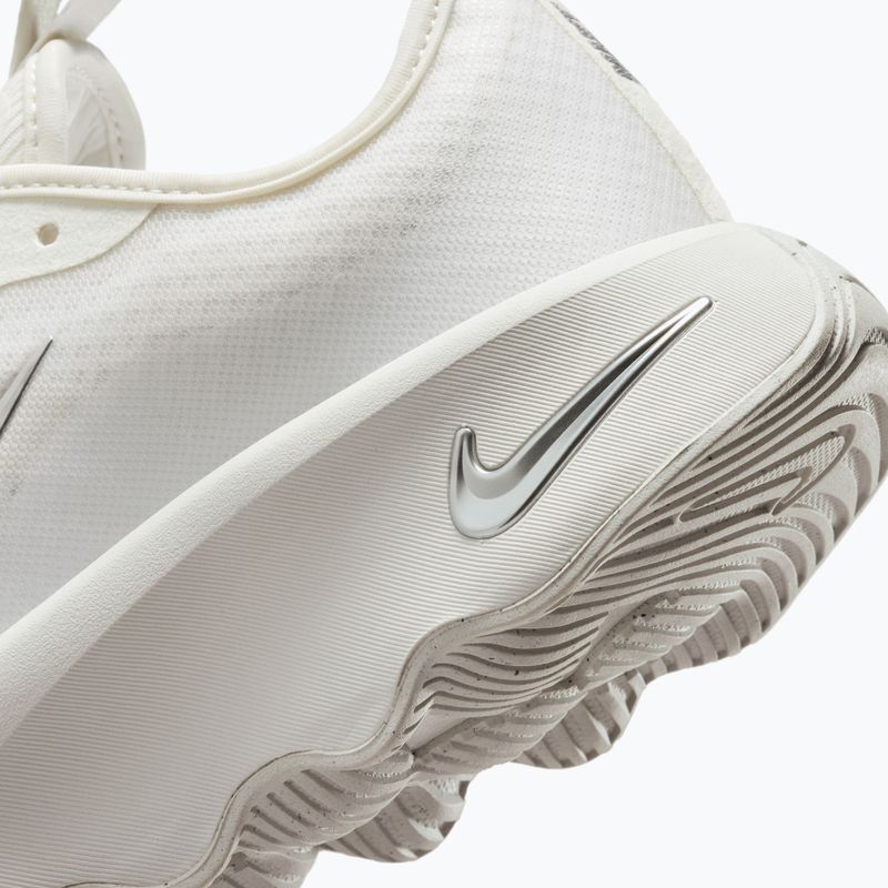 Buty damskie Nike Motiva 2 summit white/phantom/metallic silver 8