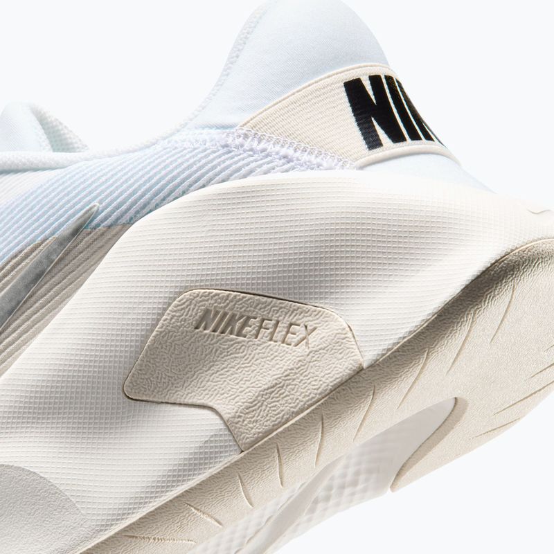 Buty treningowe damskie Nike Flex Train white/sail/phantom/ metallic silver 8