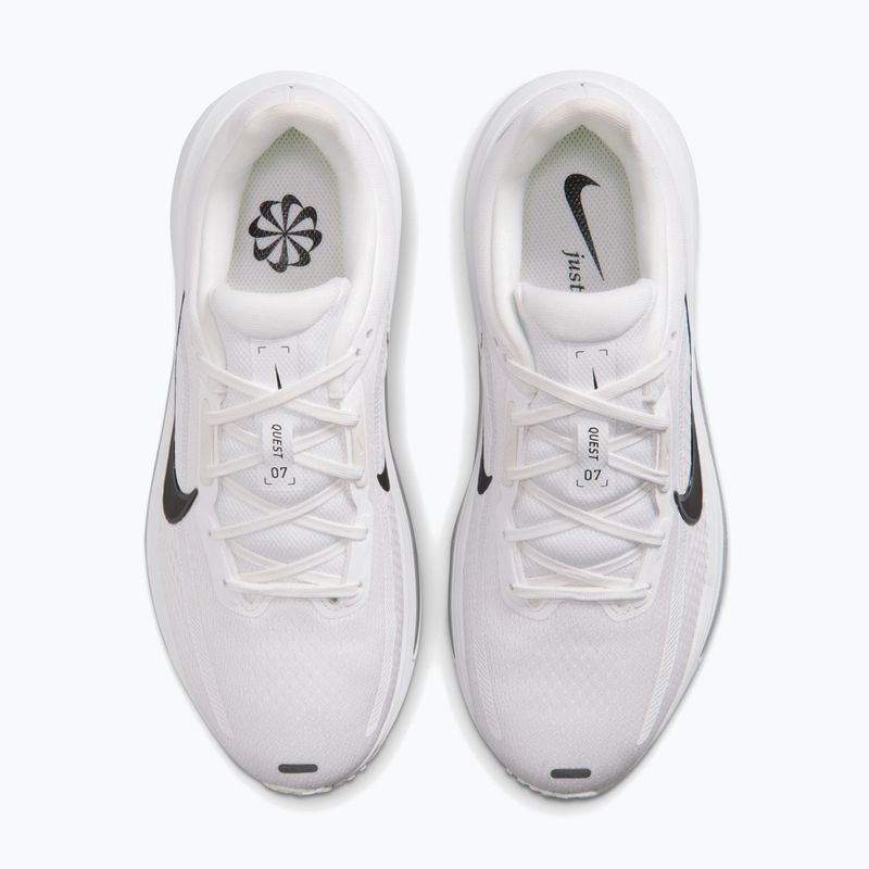Buty do biegania damskie Nike Quest 7 summit white/white/metallic silver/black 5