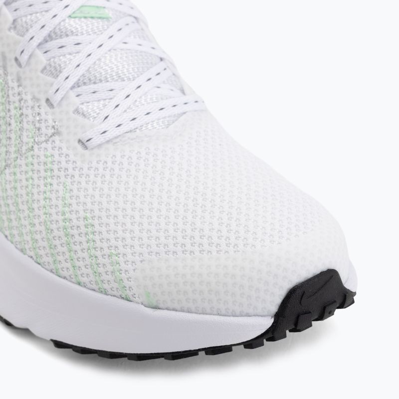 Buty do biegania damskie Nike Run Defy white/cucumber calm/black/illusion green 7
