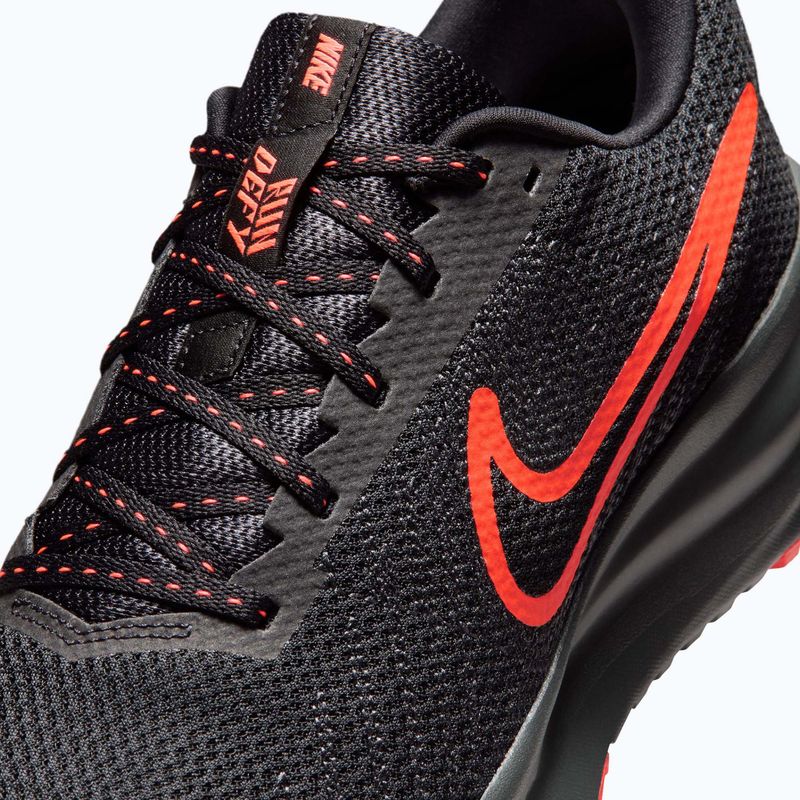 Buty do biegania męskie Nike Run Defy black/anthracite/bright crimson 7