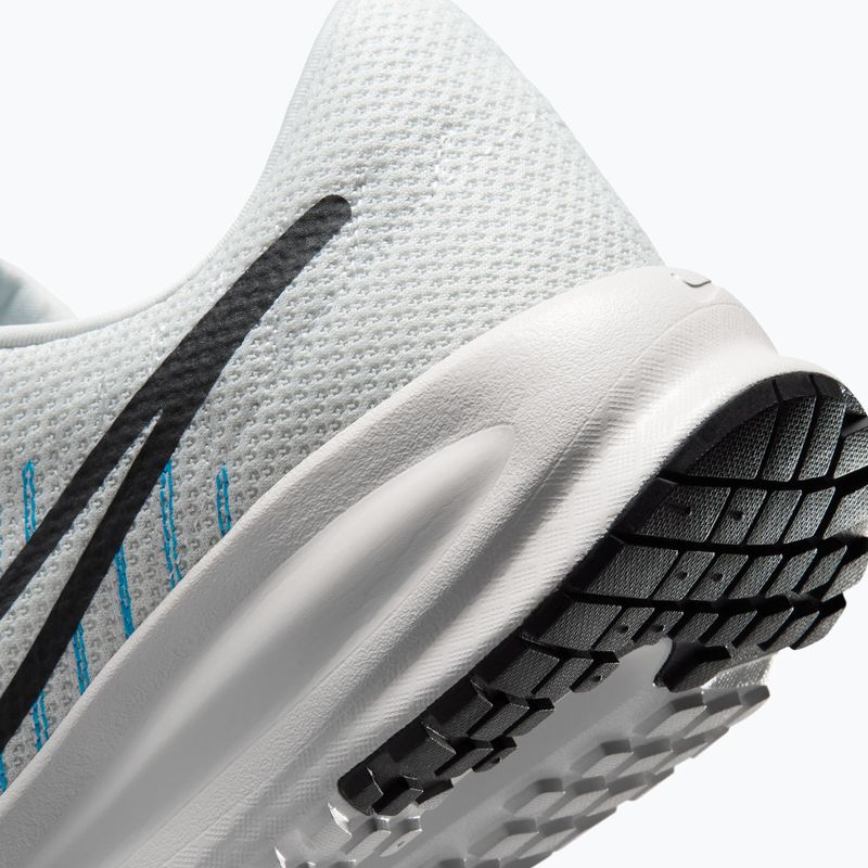 Buty do biegania męskie Nike Run Defy off white/vast grey/black/anthracite 5