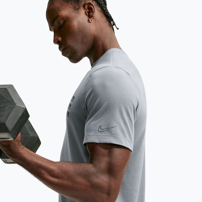 Koszulka treningowa męska Nike Dri-FIT Training T-Shirt smoke grey/black 5