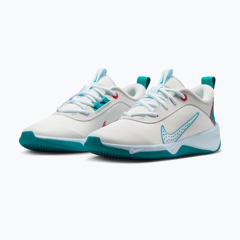 Buty Nike Omni Multi-Court off white/energy/glacier blue 11