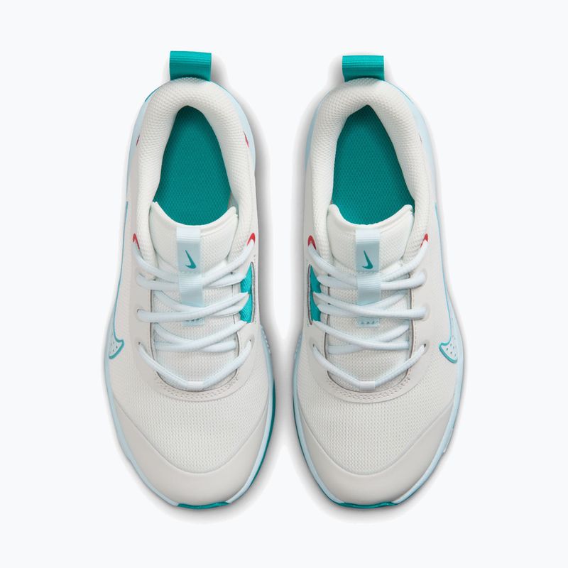 Buty dziecięce Nike Omni Multi-Court off white/energy/glacier blue 5