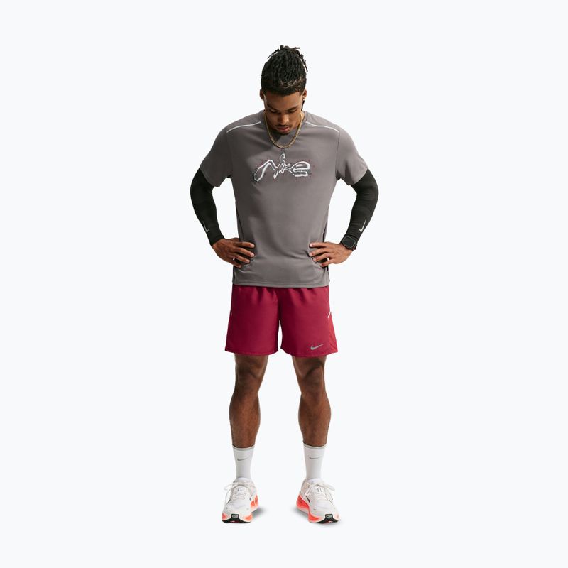 Spodenki do biegania męskie Nike Miler tough red/sport red 2
