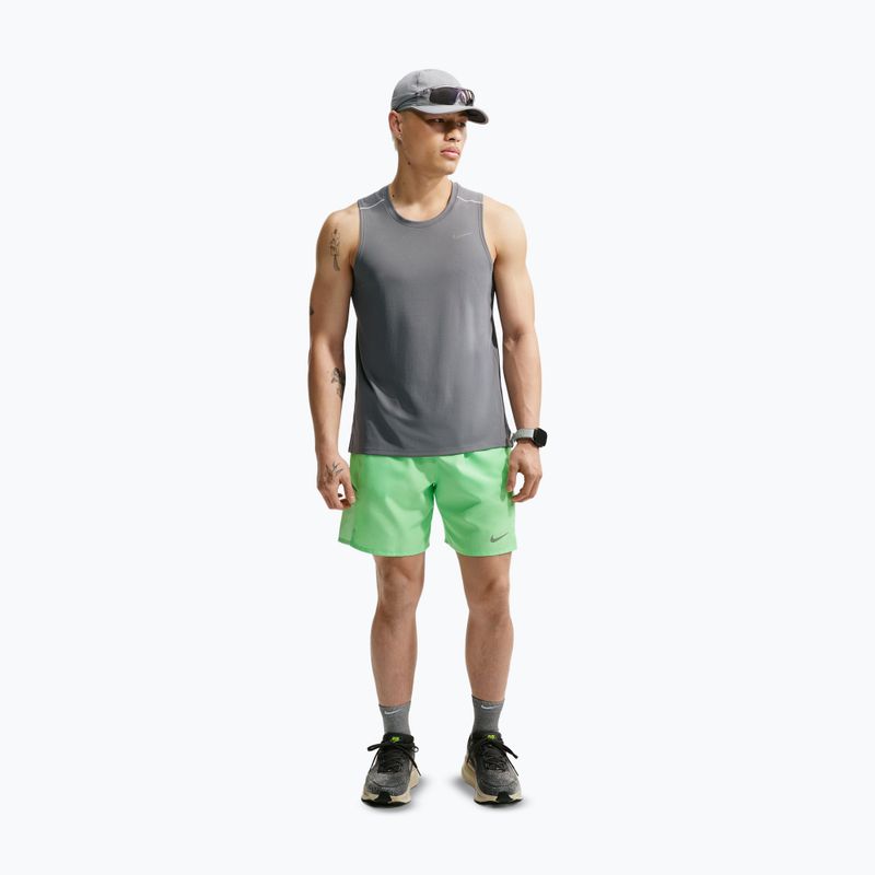 Spodenki do biegania męskie Nike Miler illusion green 2