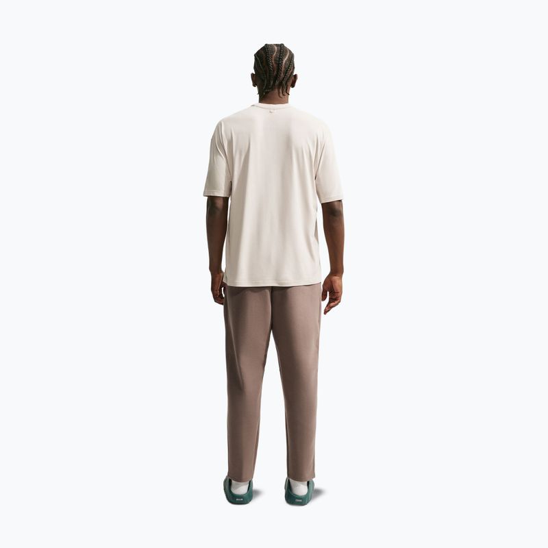 Koszulka treningowa męska Nike 24.7 ImpossiblySoft Light light orewood brown/sail/lilght iron ore 2