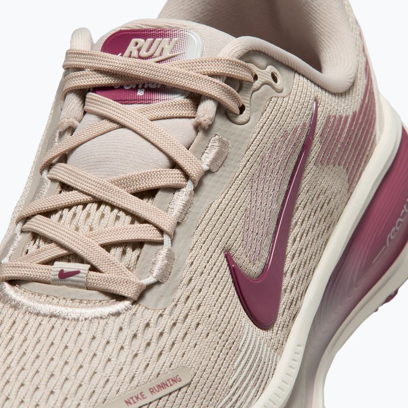Buty do biegania dziecięce Nike Vomero 18 cream ii/sail/pink smoke 5