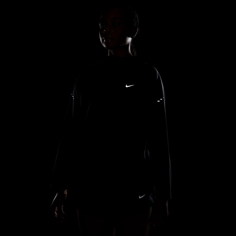 Kurtka do biegania damska Nike Swift black 10