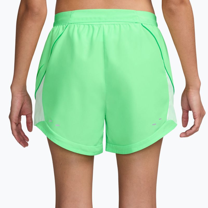 Spodenki do biegania damskie Nike Tempo Dri-Fit Unlined illusion green/barely green/green spark 2
