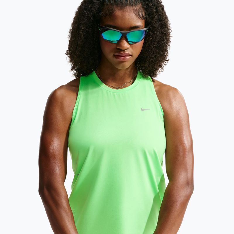 Koszulka do biegania damska Nike Swift Dri-Fit Tank Top illusion green 4
