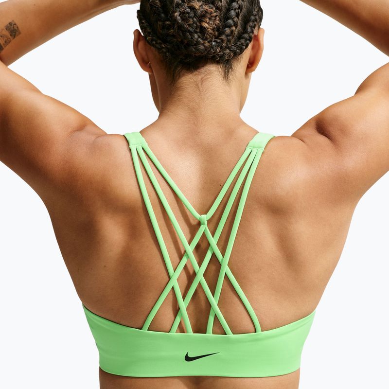 Biustonosz treningowy Nike Indy Strappy illusion green/black 3