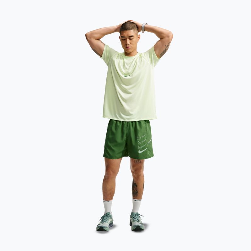Spodenki do biegania męskie Nike Miler forest green 2