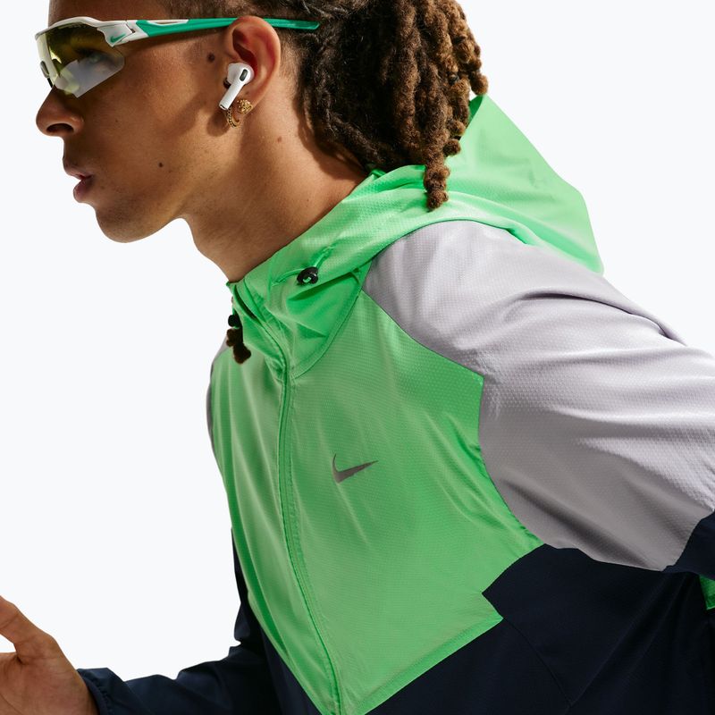 Kurtka do biegania męska Nike Impossibly Light Windrunner midnight navy/illusion green/wolf grey 6