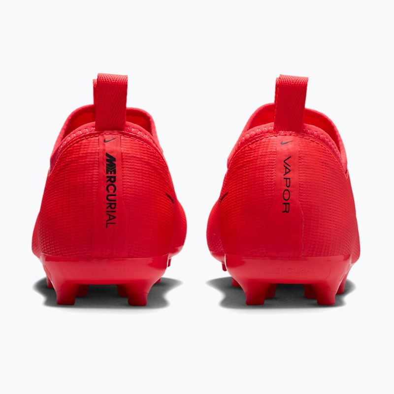 Buty piłkarskie dziecięce Nike Jr. Mercurial Vapor 17 Academy MG bright crimson/blur 2