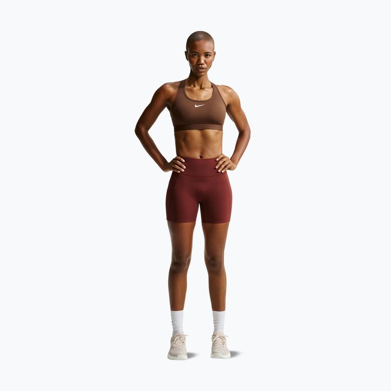 Biustonosz treningowy damski Nike Swoosh Medium Support cacao wow/white 2