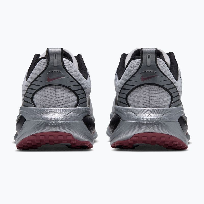 Buty do biegania damskie Nike Vomero 18 vast grey/metallic silver/black 2