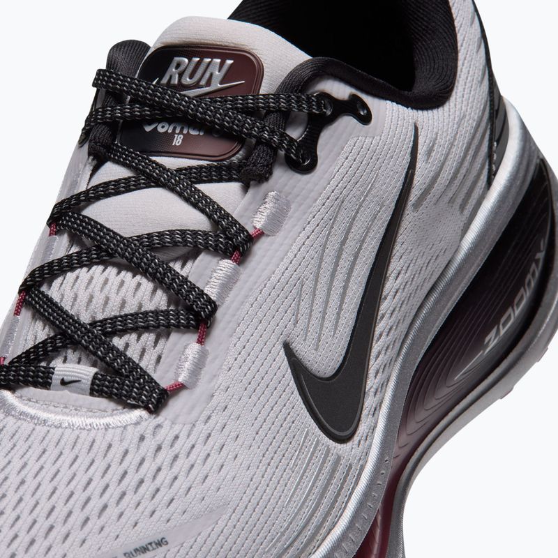 Buty do biegania damskie Nike Vomero 18 vast grey/metallic silver/black 5