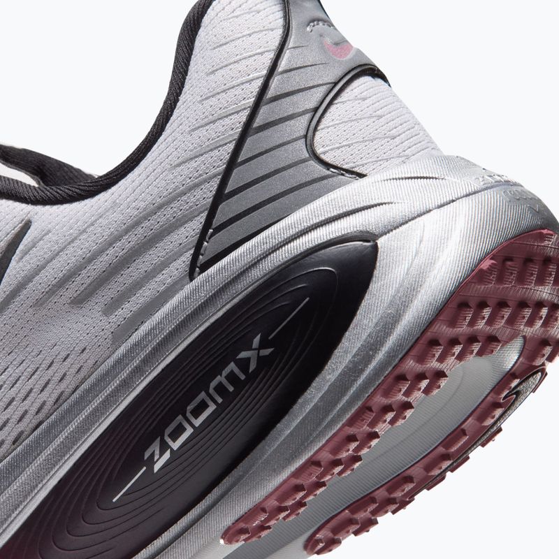 Buty do biegania damskie Nike Vomero 18 vast grey/metallic silver/black 6
