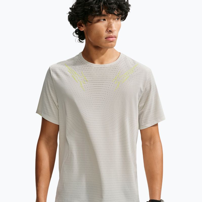 Koszulka do biegania męska Nike AeroSwift Dri-Fit ADV light bone 4