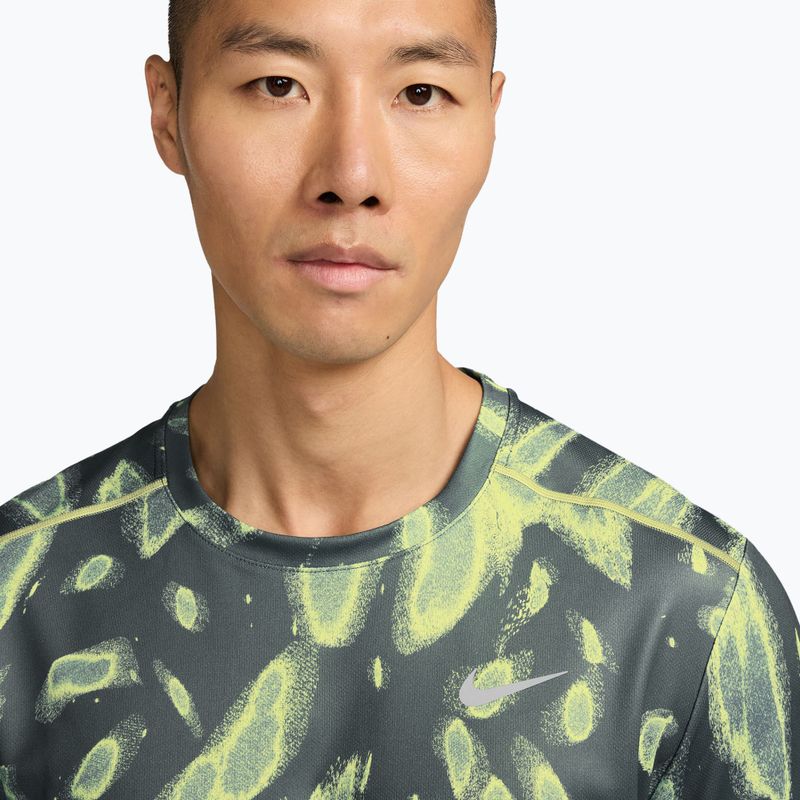 Koszulka do biegania męska Nike Miler Dri-Fit UV camo green 3