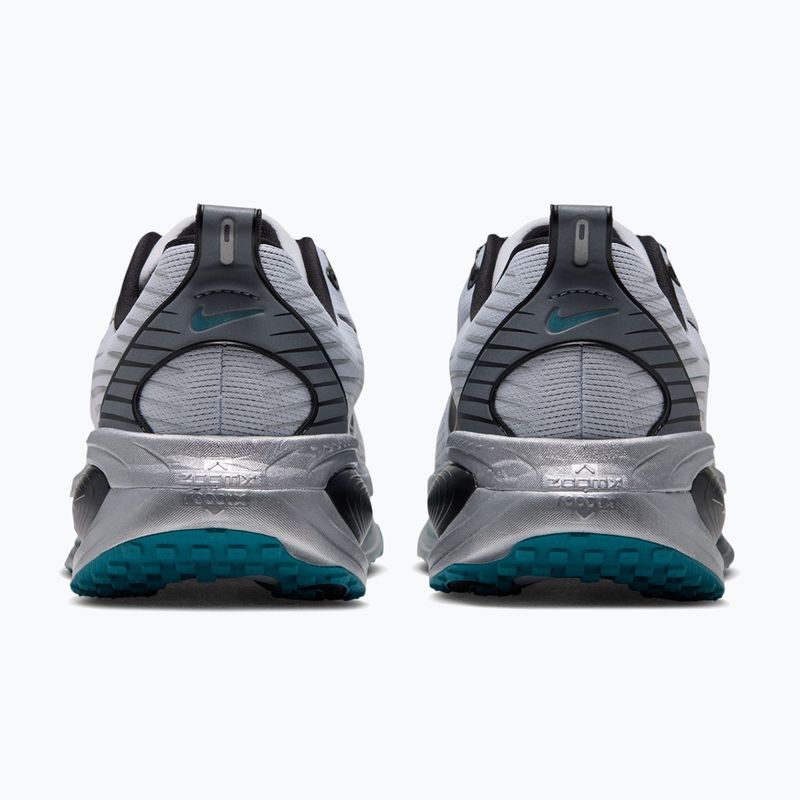 Buty do biegania męskie Nike Vomero 18 football grey/metallic cool grey/black 2