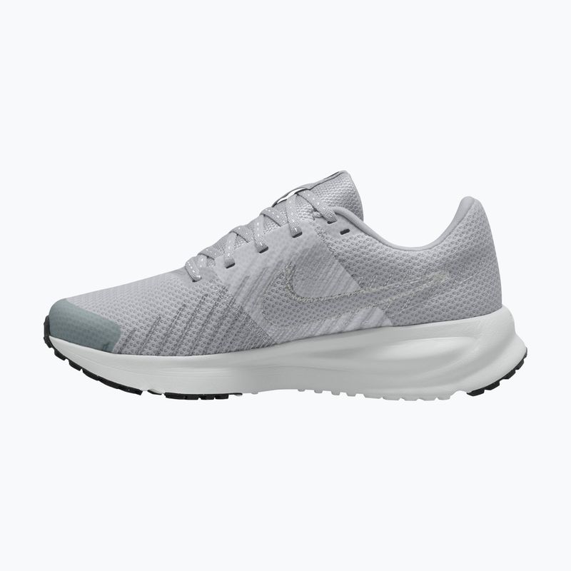 Buty do biegania damskie Nike Run Defy wolf grey/off white/metallic silver 2