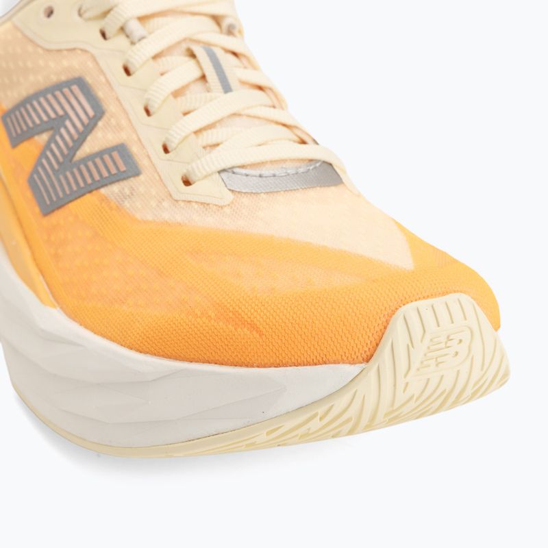 Buty do biegania damskie New Balance FuelCell Rebel V5 calcium/gumdrop 7