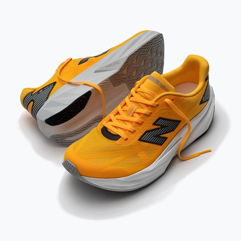 Buty do biegania męskie New Balance FuelCell Rebel V5 satsuma orange/grey matter 2