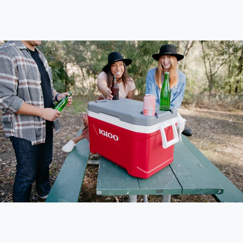 Lodówka turystyczna Igloo Latitude 52 49 l industrial red/meteorite 10
