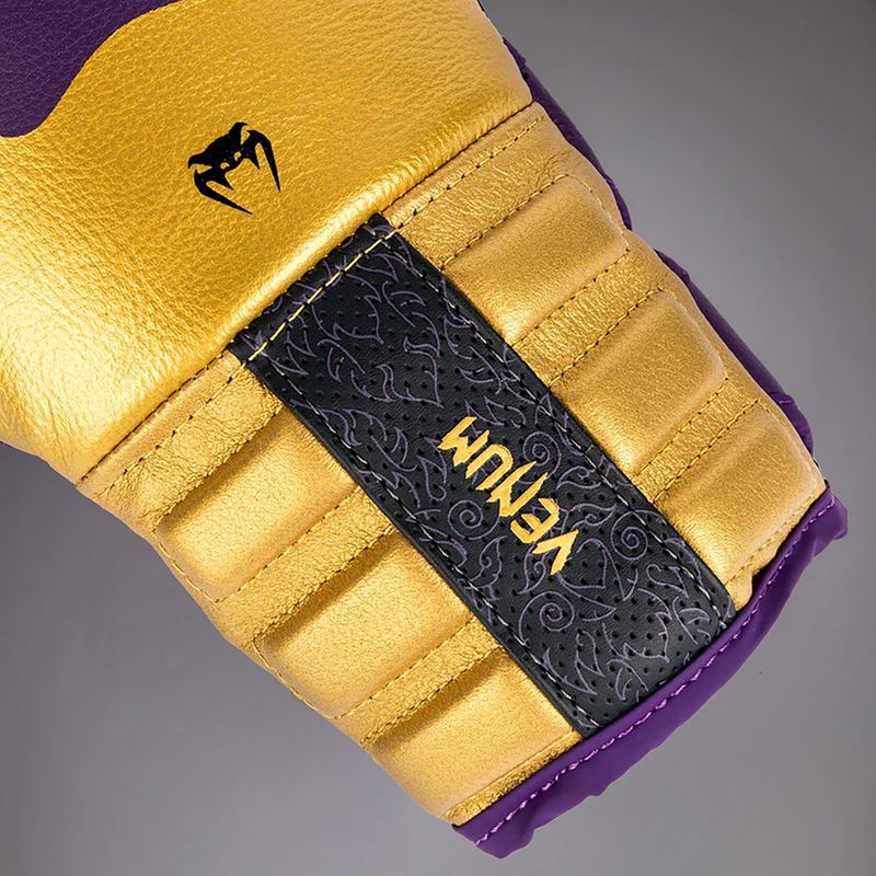 Rękawice bokserskie Venum Reverso Boxing dark purple/gold 4