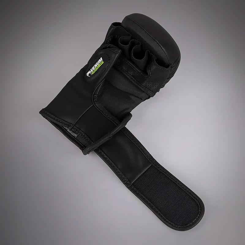 Rękawice sparngowe Venum Training Camp 4.0 black/neo green 3