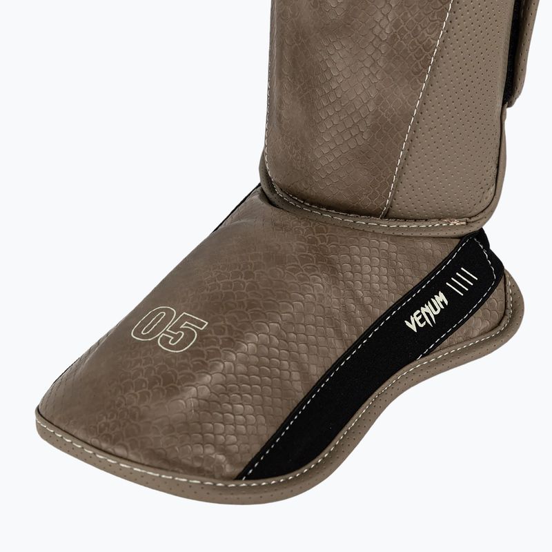 Ochraniacze do piszczeli i stóp Venum Impact Evo Scales Shinguards brown 5