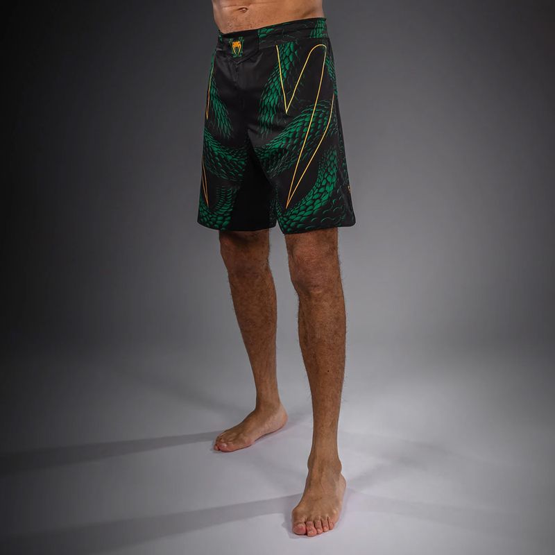 Spodenki treningowe męskie Venum Matupa Fightshorts black/green/gold 5