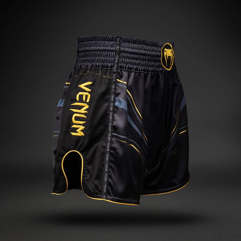 Spodenki treningowe męskie Venum Streamline Muay Thai black/gold 3