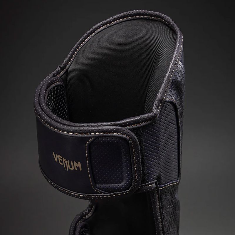 Ochraniacze piszczeli i stóp Venum Impact Evo Scales Shin dark purple 4