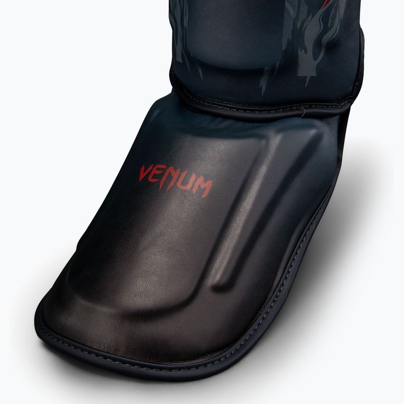 Ochraniacze piszczeli Venum Demon Shin black/grey 4