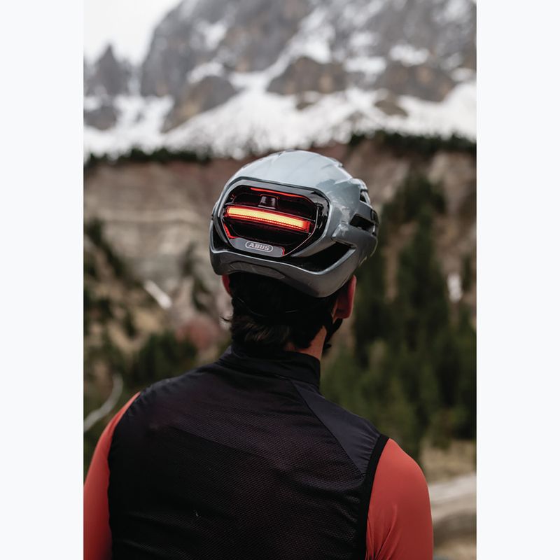 Kask rowerowy ABUS Taipan LED graphite silver 8