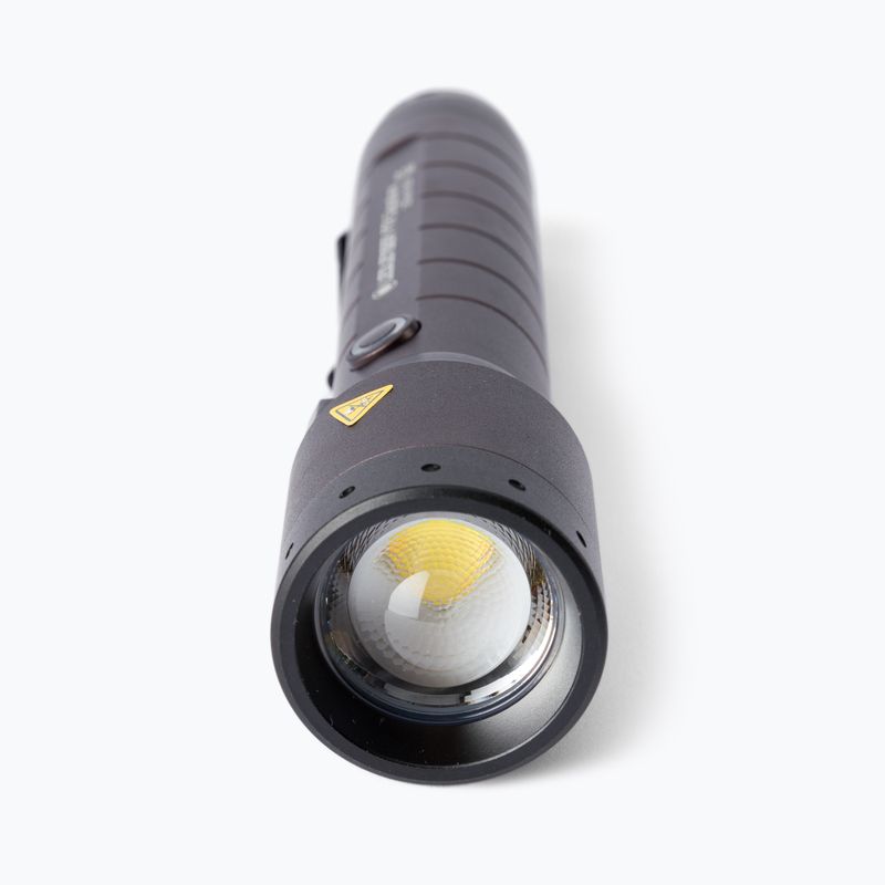 Latarka Ledlenser P7R Signature black 4