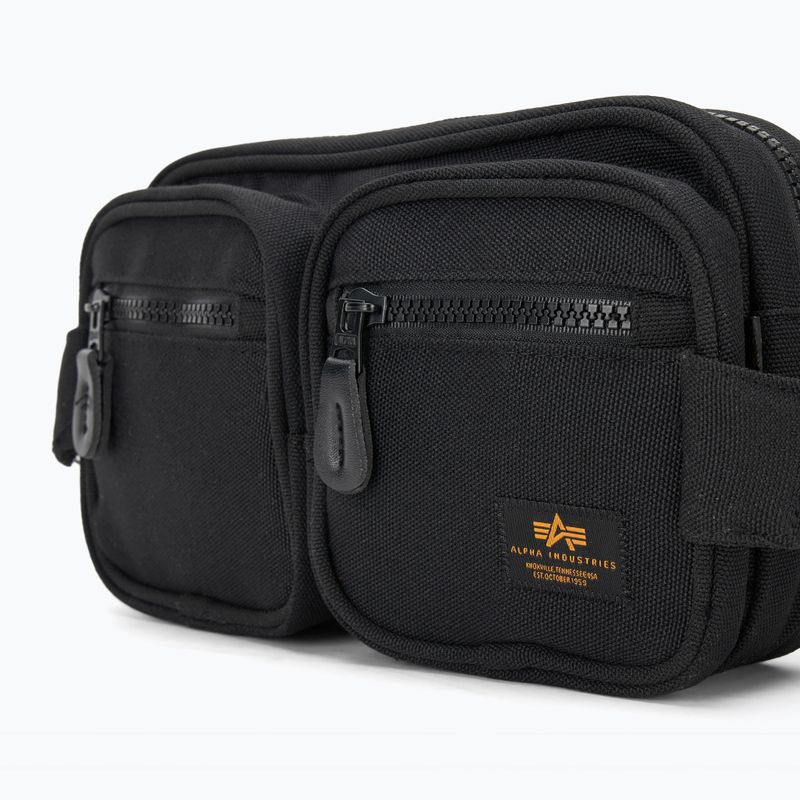 Saszetka nerka Alpha Industries Label 1.5 l black 4