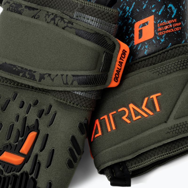 Rękawice bramkarskie Reusch Attrakt Freegel Fusion Goaliator desert green/shock orange/black 5