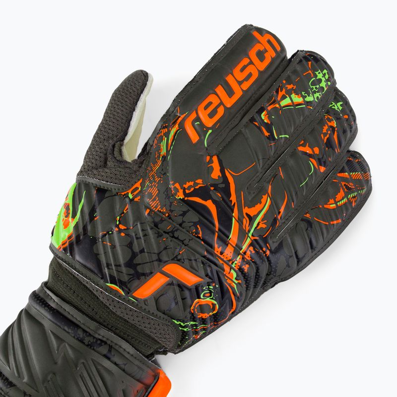 Rękawice bramkarskie Reusch Attrakt Solid desert green/shocking orange 3