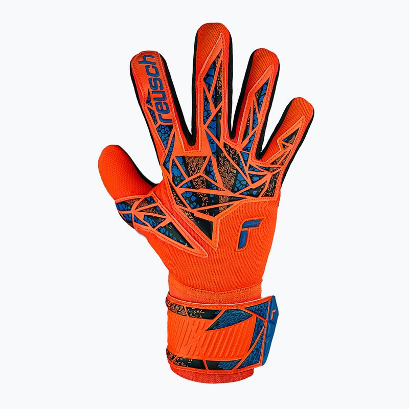 Rękawice bramkarskie dziecięce Reusch Attrakt Infinity NC Junior hyper orng/elec blue/blck 2