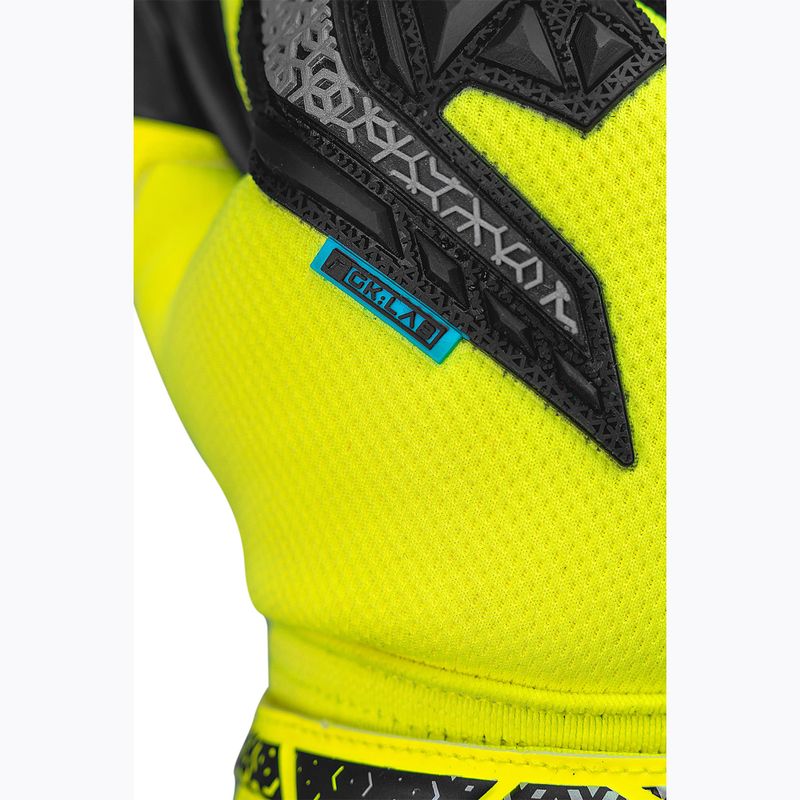 Rękawice bramkarskie Reusch Attrakt Freegel Silver safety yellow/silver/black 7