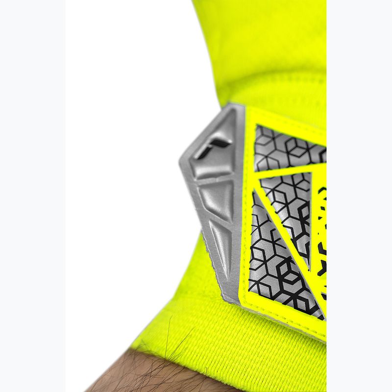 Rękawice bramkarskie Reusch Attrakt Starter Solid safety yellow/silver 7