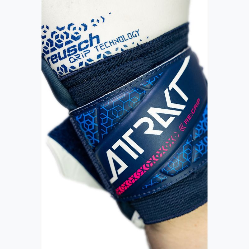 Rękawice bramkarskie Reusch Attrakt RE:GRIP blue/pink/white 8